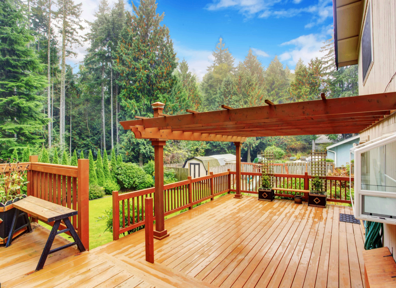 Decks services in New Haven, Indiana